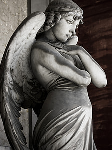 female angel statue thumbnail