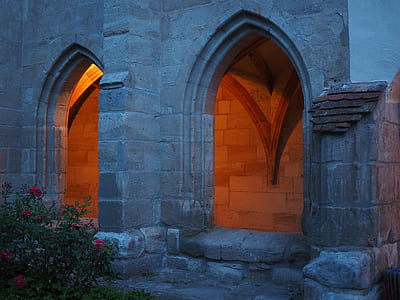 gray concrete window thumbnail