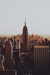 Empire State building New York City thumbnail