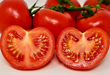 close-up photo of sliced tomatoes thumbnail
