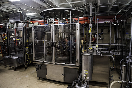 Bottling and filling machine at Maker's Mark thumbnail