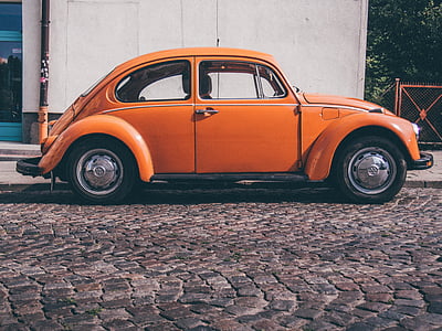 orange Volkswagen Beetle thumbnail