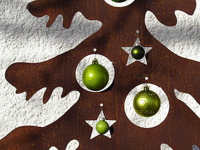 close-up photo of tree print with green baubles thumbnail