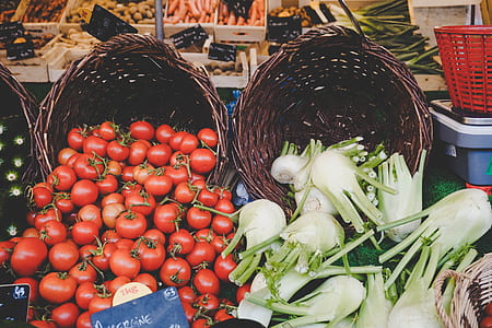 pile of tomatoes thumbnail