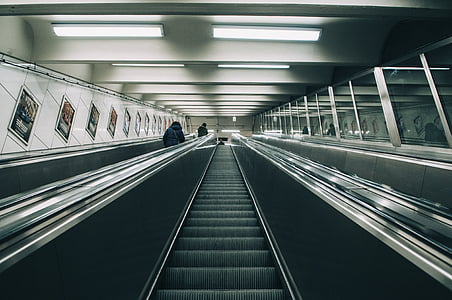 cascading escalator thumbnail