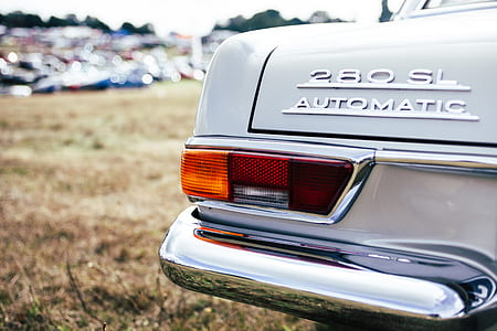 White Mercedes Benz 280 Sl Automatic thumbnail