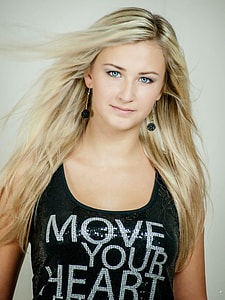 woman wearing black scoop-neck sleeveless tops with move your heart text thumbnail