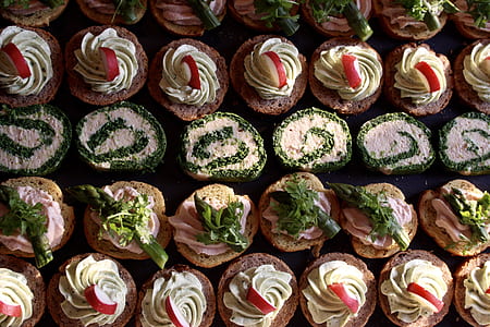 cupcake lot display thumbnail