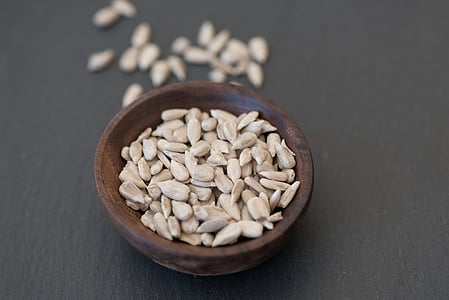white beans in bowl thumbnail