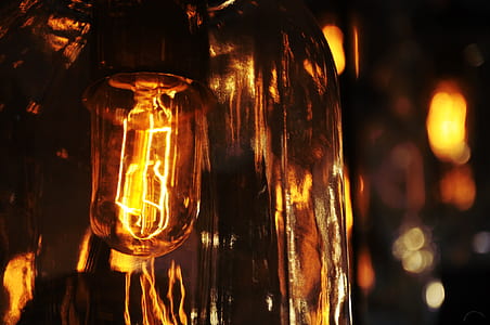 Thomas Edison lamp thumbnail