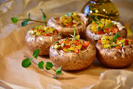 five round bowl with cooked foods thumbnail