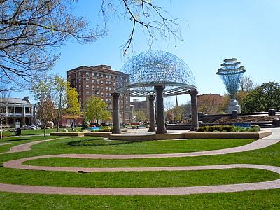 Bayliss Park in downtown Council Bluffs, Iowa thumbnail