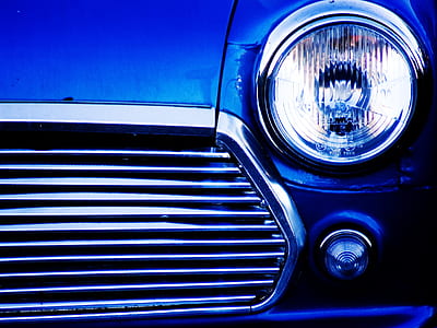 blue car thumbnail