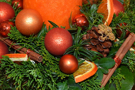 assorted christmas wreath thumbnail