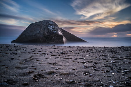 gray rock formation thumbnail