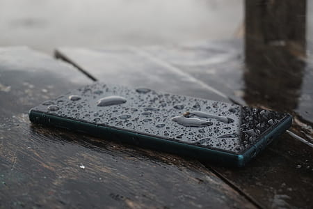 water drop on Sony smartphone thumbnail