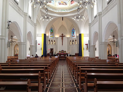 white cathedral thumbnail