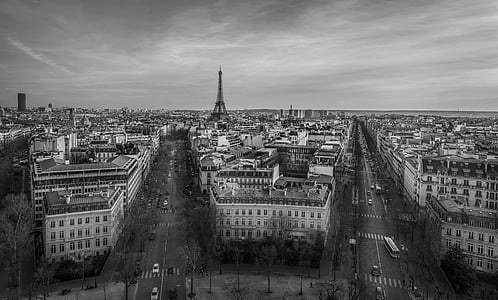 grayscale photo of buildings thumbnail