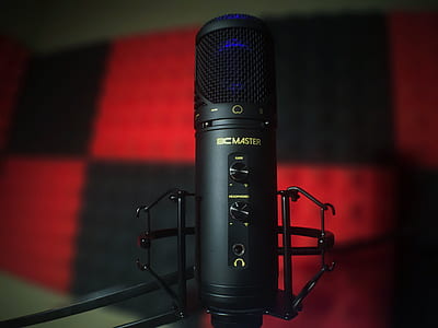 black and blue DC Master studio microphone thumbnail