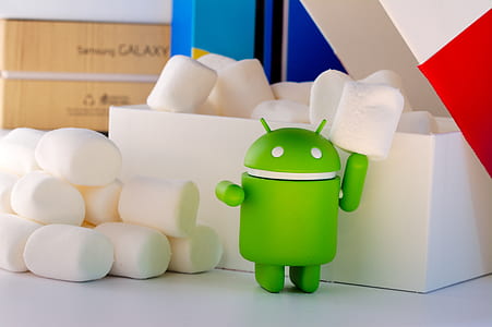 green Android logo holding marshmallow thumbnail