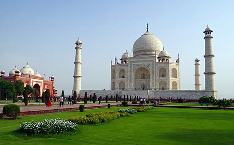 Taj Mahal, Agra India thumbnail