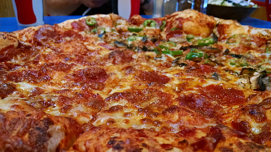 Brown and Red Pepperoni Pizza thumbnail