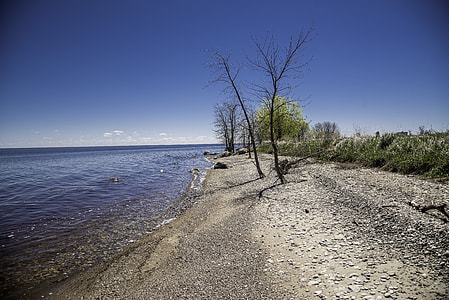 Shoreline of Lake Winnipeg at Hecla Provincial Park thumbnail