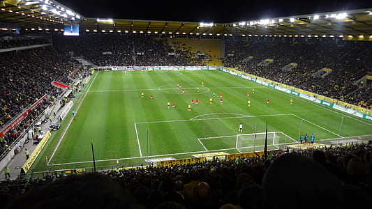 green soccer field thumbnail
