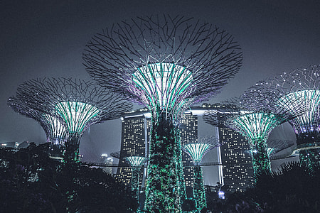 Buildings and architectural structures in Singapore thumbnail