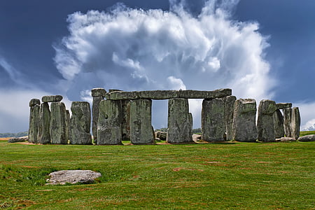 photo at Stonehenge thumbnail