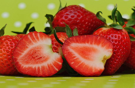 strawberries thumbnail
