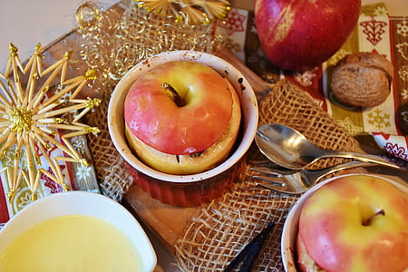 honeycrisp apple on white ceramic plate thumbnail
