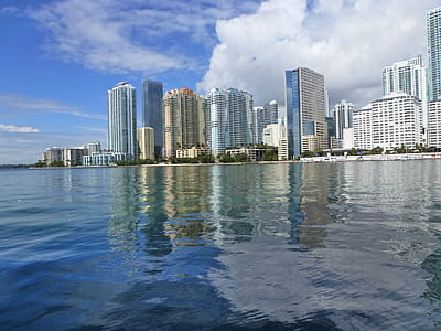 cityscape photography during daytime thumbnail
