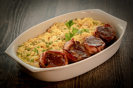 tilt lens photography of four meat in ceramic plate thumbnail