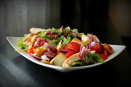 garden salad on plate thumbnail