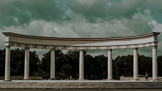 White Column thumbnail