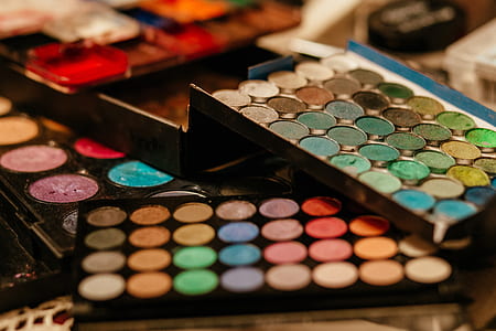 selective focus photography of makeup palettes thumbnail