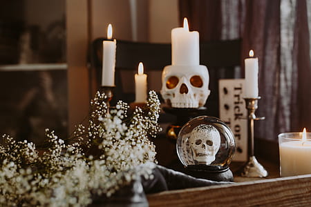 Halloween Decorations & Candles thumbnail