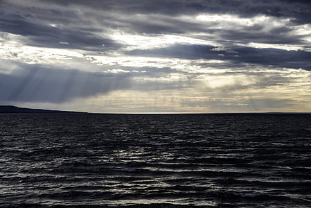 Waters and sunlight on Lesser Slave Lake thumbnail