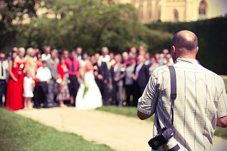 Wedding Photographer in Action thumbnail