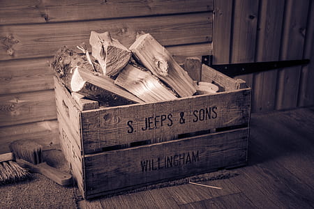 Brown Wooden Crate thumbnail