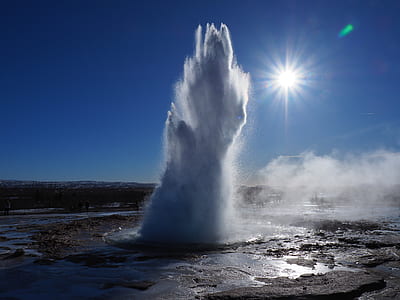 photography of limnic eruption thumbnail