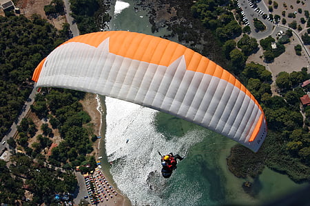 aerial photography of person paragliding thumbnail