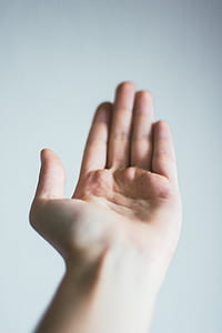 persons left hand thumbnail
