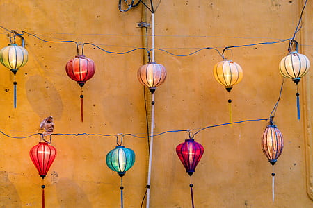 kaleidoscope lamp on walll thumbnail