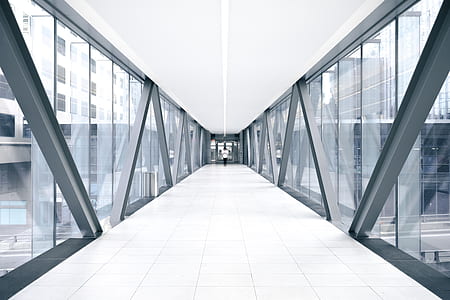 white hallway thumbnail
