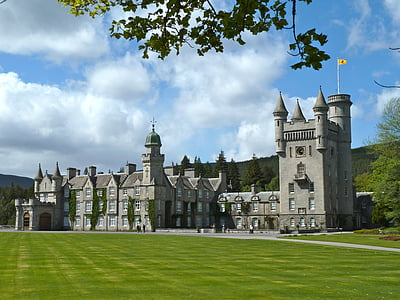 gray castle thumbnail