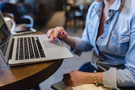 Woman working on a computer thumbnail