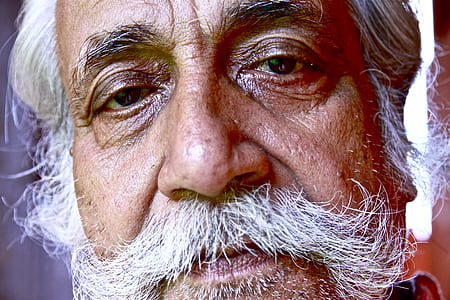 man's face thumbnail