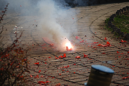 fire cracker thumbnail